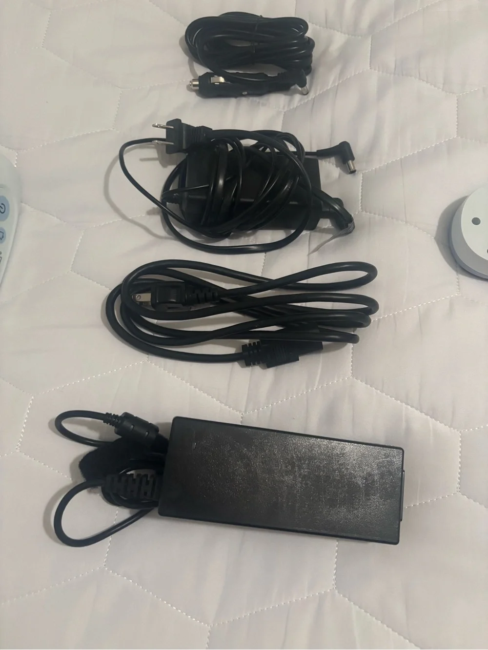 Inogen One G3 Lithium-Ion Battery plus all extras - full bundle - see pics!